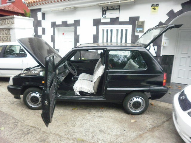 SEAT Marbella 900 Red/Black 3p 1990